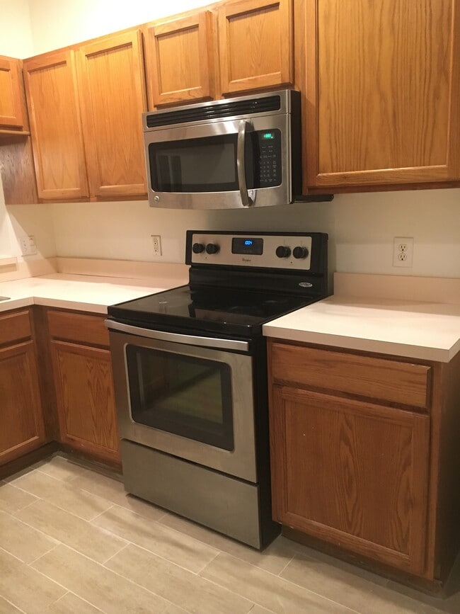 Building Photo - 8652 Hunters Key Cir