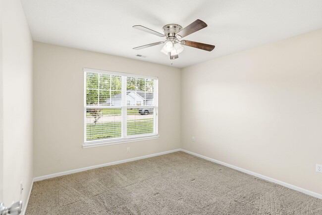 Building Photo - 104 Copper Mountain Dr