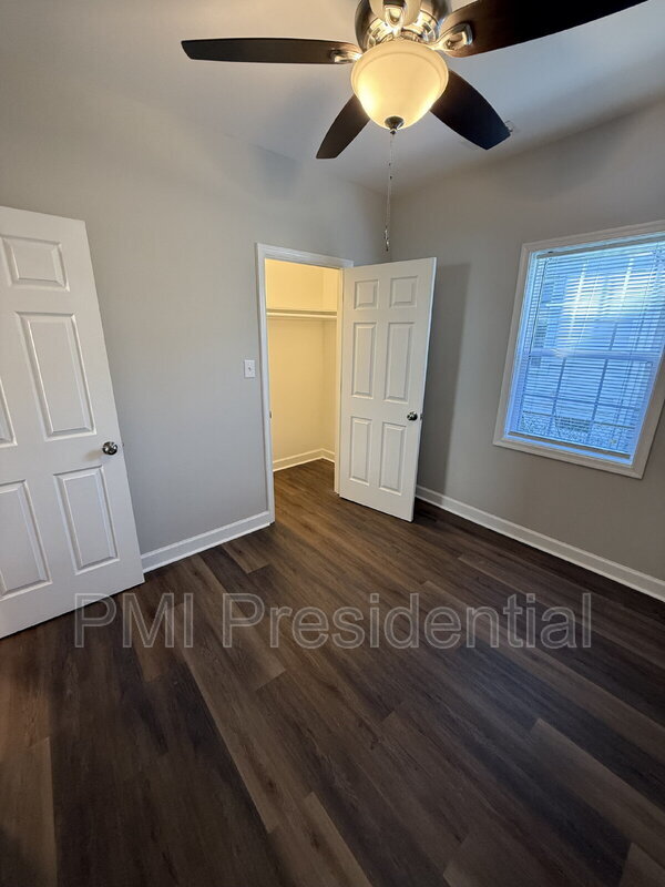 Building Photo - 2859 Lawson St