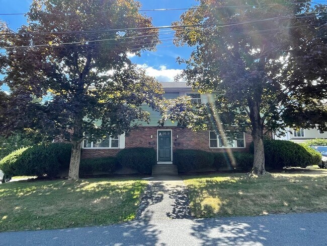 Primary Photo - 19 Guild Rd