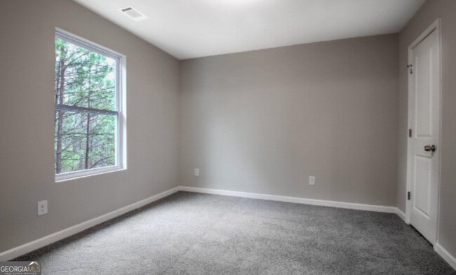 Building Photo - 87 Mineral Springs Ln