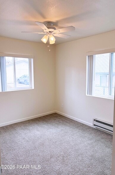 Building Photo - 114 N Willow St