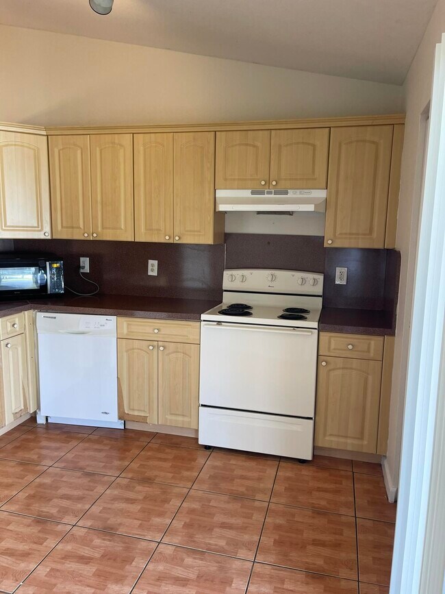 Building Photo - 3816 Woodridge Terrace