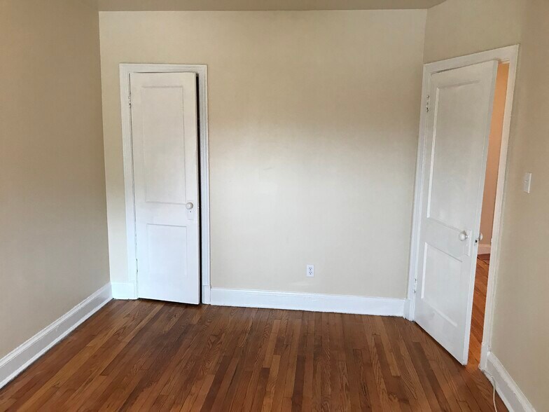 Bedroom - 2821 7th St NE