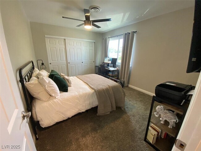 Building Photo - 3011 Burton Ave