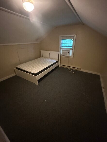 #3 bedroom 2nd floor - 1 Minnesota Rd