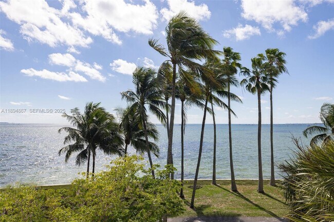 Building Photo - 1 Grove Isle Dr