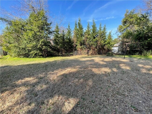 Building Photo - 1516 Pierce St