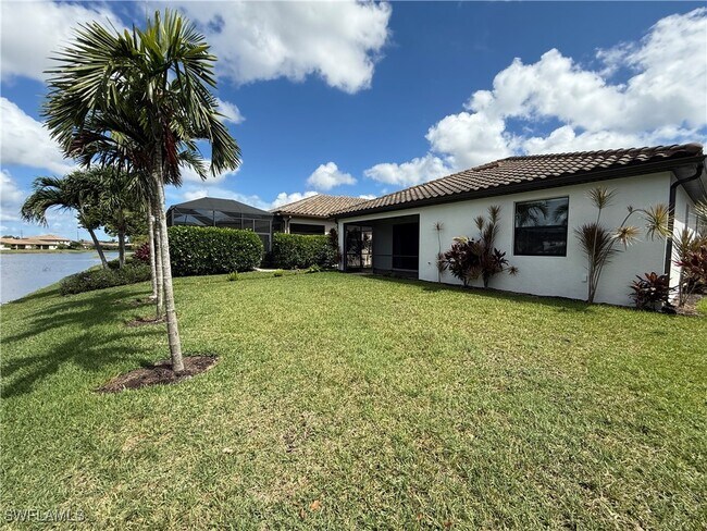 Building Photo - 9317 Woodhurst Dr