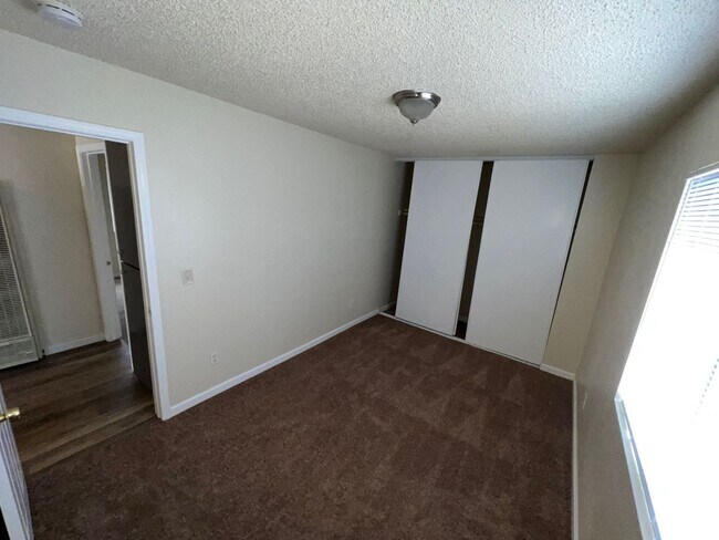 Building Photo - Adelanto Family Neighborhood! $2,100 3 Bedroom, 2 Bath Single Family Home for Rent