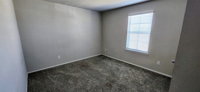 Building Photo - 702 Rd 5138