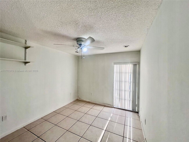 Building Photo - 3302 Farragut St