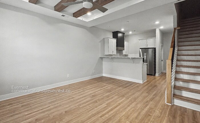 Building Photo - 1022 Windsor Dr