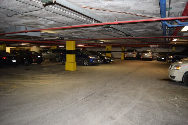 Building Photo - 1360 N Sandburg Terrace