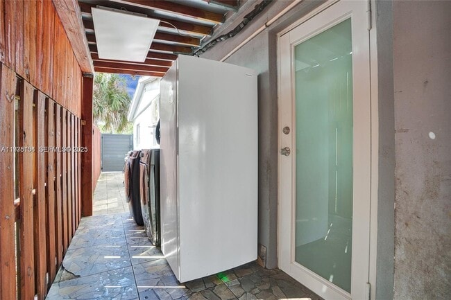 Building Photo - 4185 SW 49th Ct