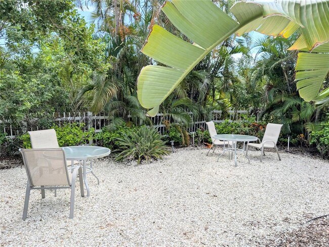 Building Photo - 2934 Gulf of Mexico Dr