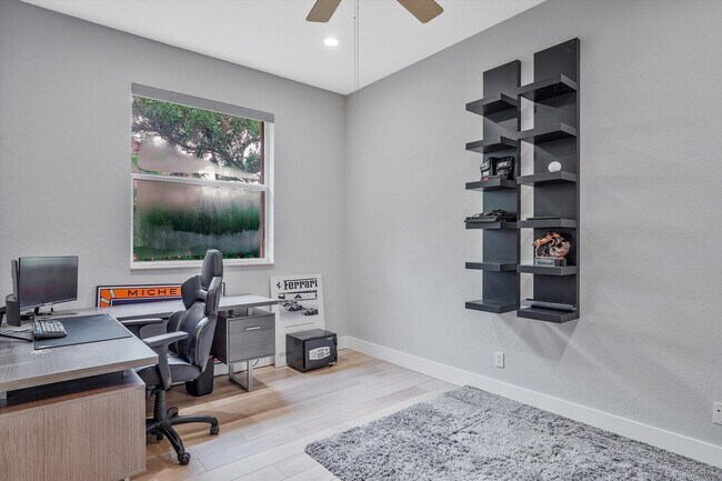 Building Photo - 3776 Isles Vista Blvd