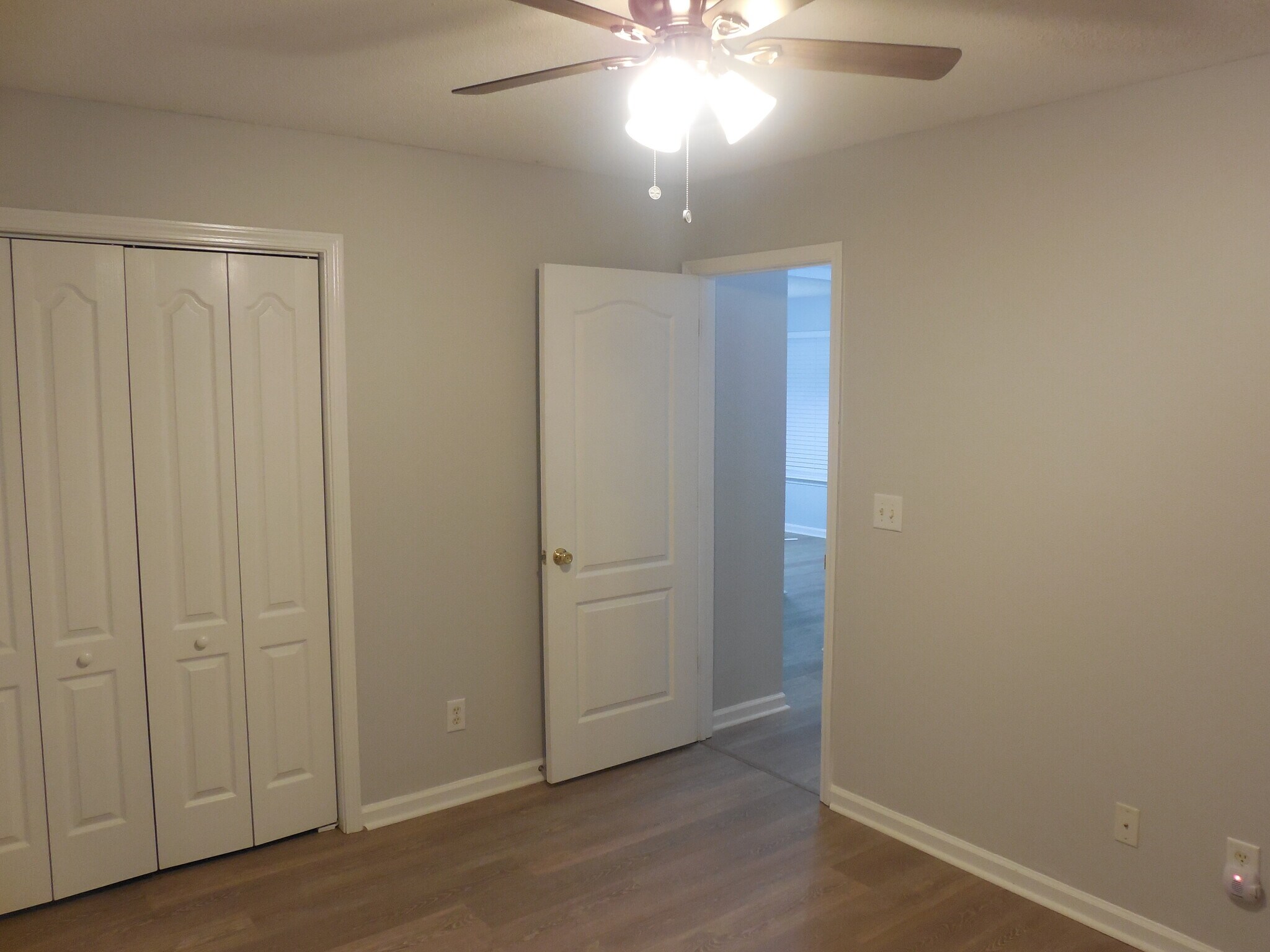 Building Photo - 305 Chadwyck Cir