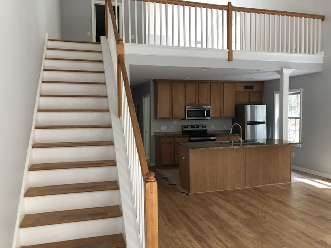 Building Photo - 504 Essex Ct