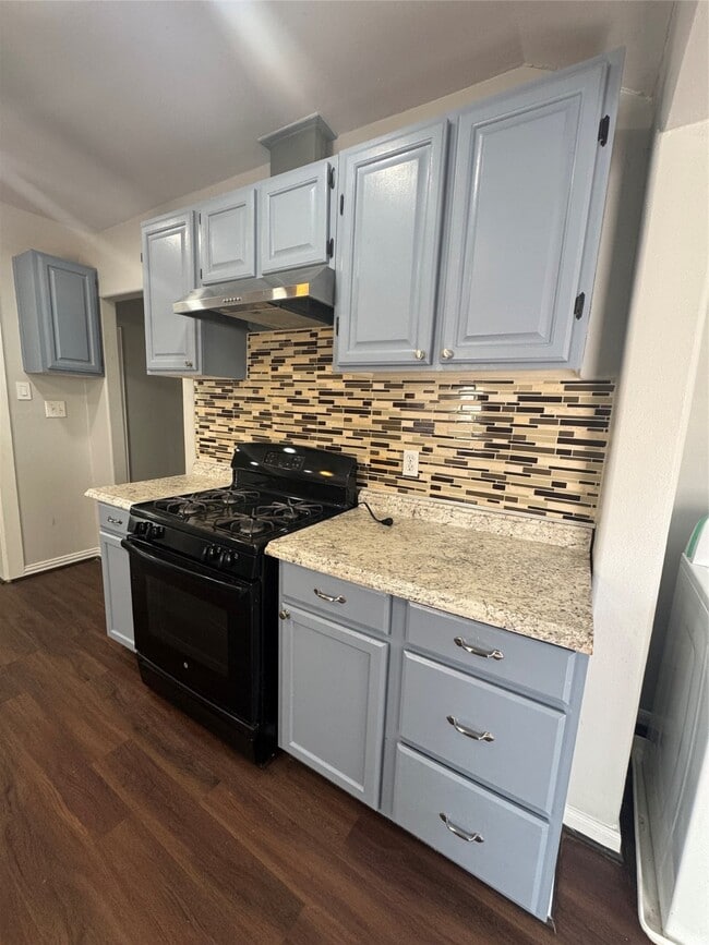 Building Photo - 2004 Deats Rd