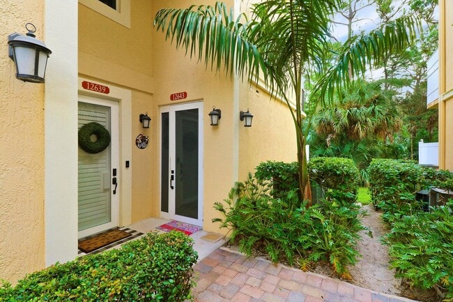 Building Photo - 12643 SE Old Cypress Dr