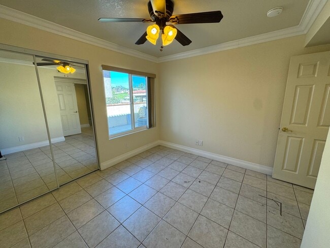 Building Photo - 4 Bedroom house with pool and amazing views