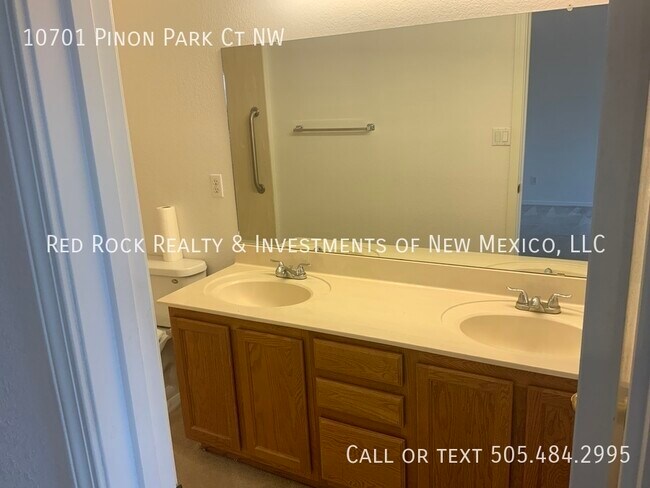 Building Photo - 3 bedroom home in NW ABQ now available