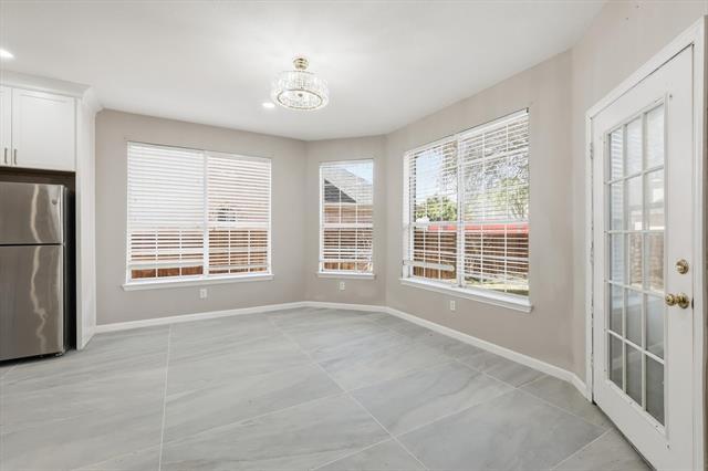 Building Photo - 4433 English Oak Dr