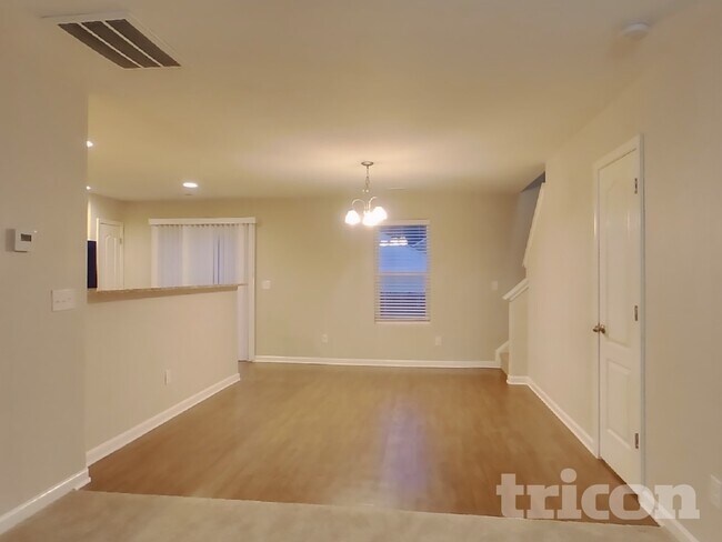 Building Photo - 1700 Allegheny Dr