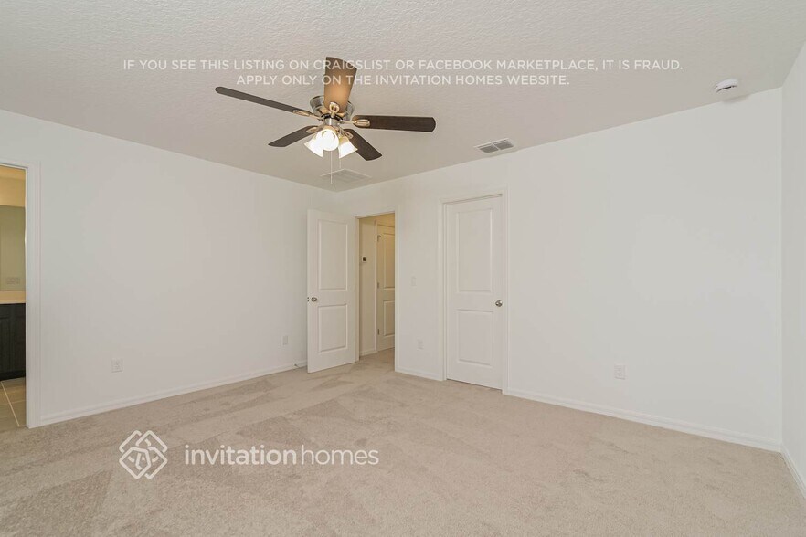 Building Photo - 5809 Sagebrush Aly