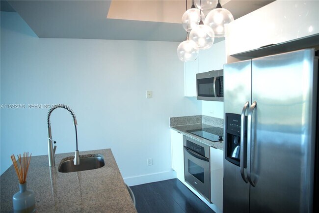 Building Photo - 888 Biscayne Blvd