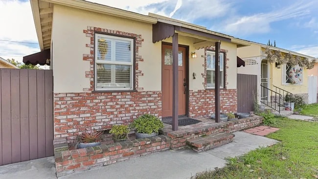 Building Photo - 1310 W Verdugo Ave