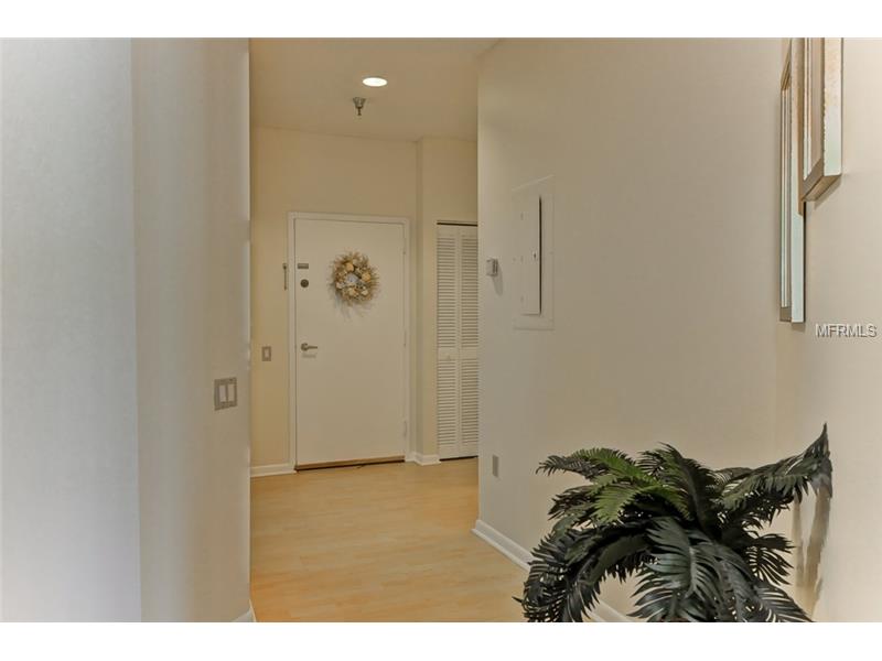 Building Photo - 2333 Feather Sound Dr