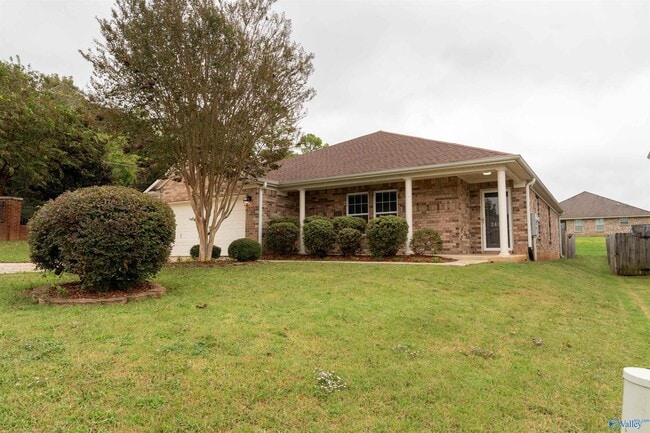 Building Photo - 2401 Bell Manor Dr SW