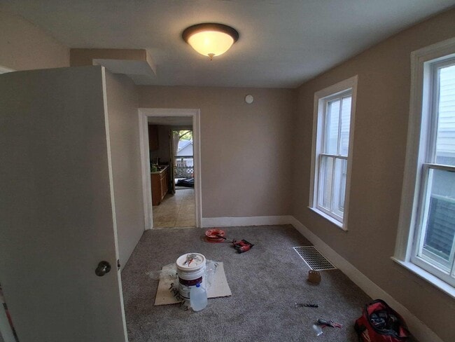 Building Photo - 3 Bedroom single family homes