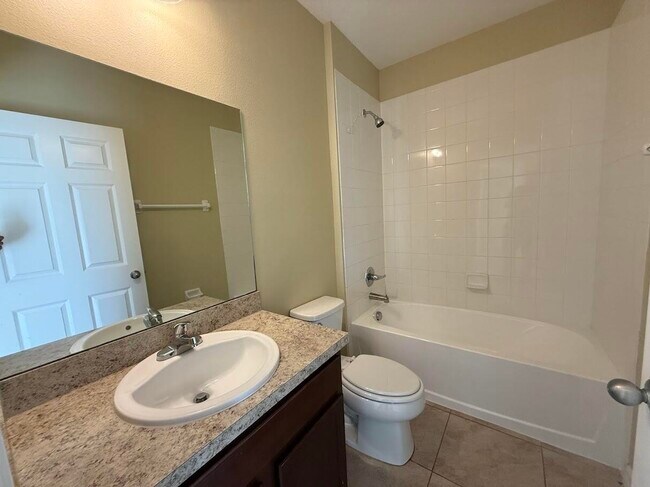 Building Photo - 5234 Oakland Lake Cir