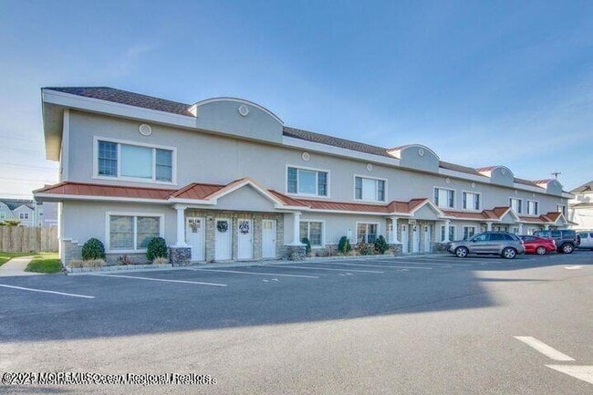 Building Photo - 1488 Ocean Ave