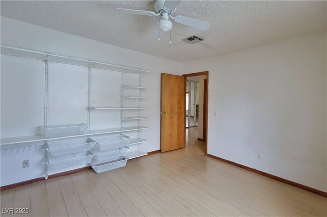 Building Photo - 6625 W Tropicana Ave