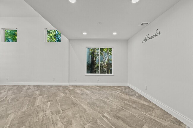 Building Photo - 618 Sinaloa Rd