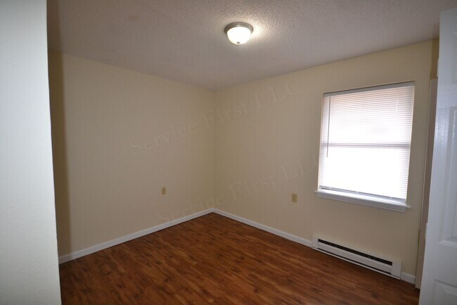 Building Photo - Dogwood Apartments
