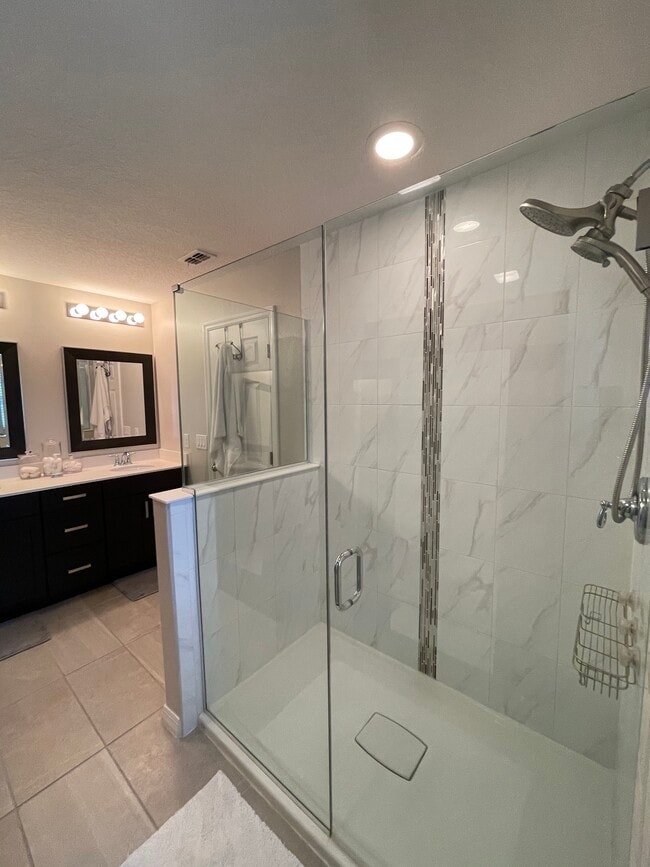 Building Photo - 3561 Brighton Park Cir