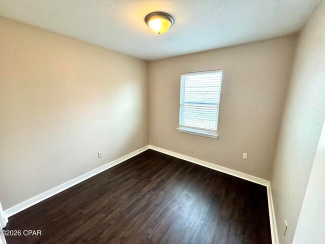 Building Photo - 2523 Johnson Dr