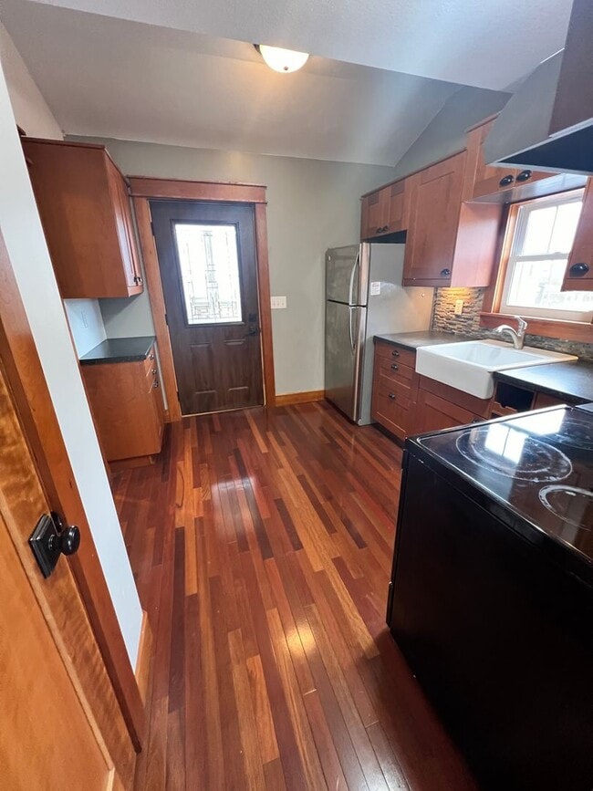 Building Photo - 1414 Jefferson St