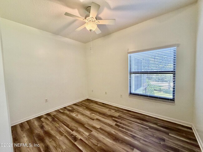 Building Photo - 104 Laurel Wood Way