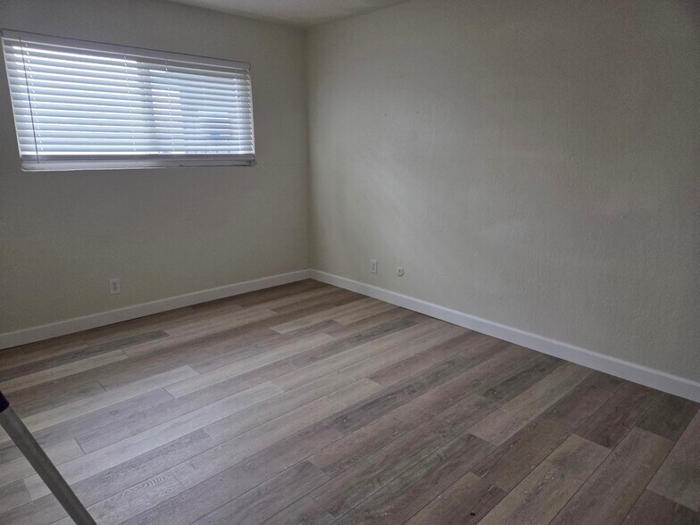 Building Photo - 23 Ponce de Leon Ave