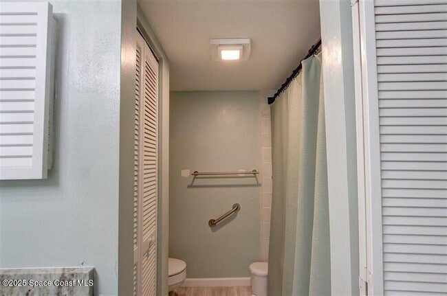 Building Photo - 1717 Patty Cir NE