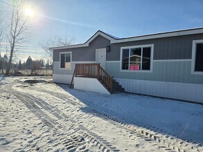 Building Photo - New 3 bdrm 2 bath Manufactured home in Hayden, ID for Rent