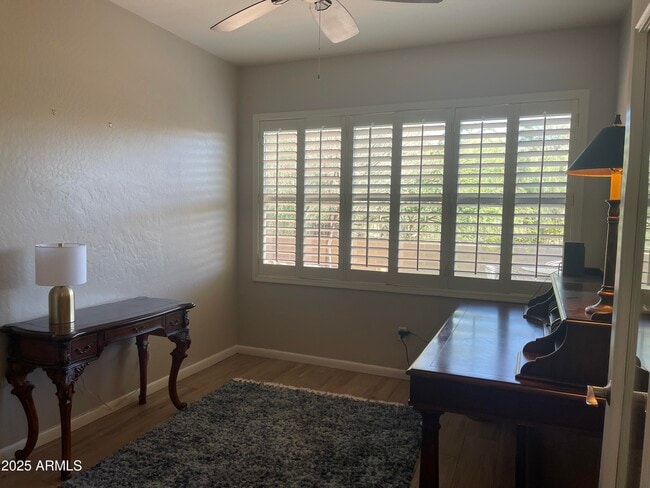 Building Photo - 6020 E Rancho Manana Blvd