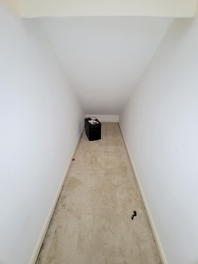 Building Photo - 2208 Taft St