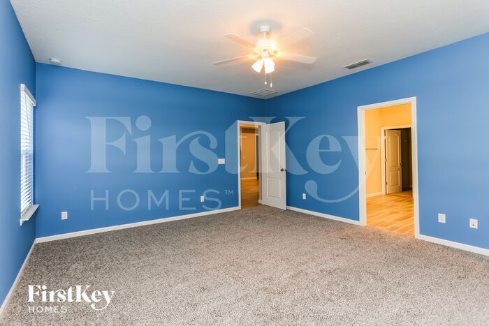 Building Photo - 85210 Fall River Pkwy